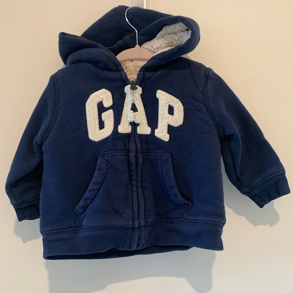 Gap logo warm navy zip-up sweatshirt with hood. Size 6-12 months.